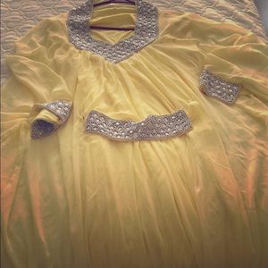 Long sleeve Kaftan for women. With belt.